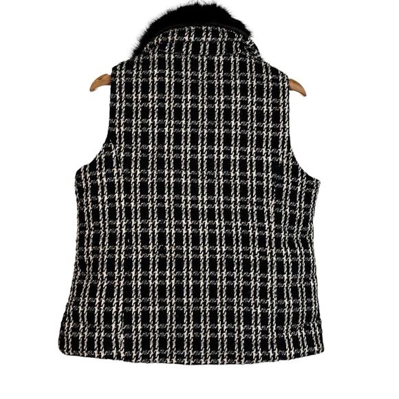 Talbots Faux Fur Collar Down Puffer Vest Size M Petite Plaid Tweed Black White - Picture 5 of 13